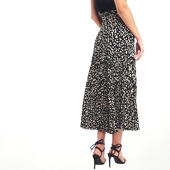Bardot buckle pleated leopard midi skirt XS - Picture 8 of 10